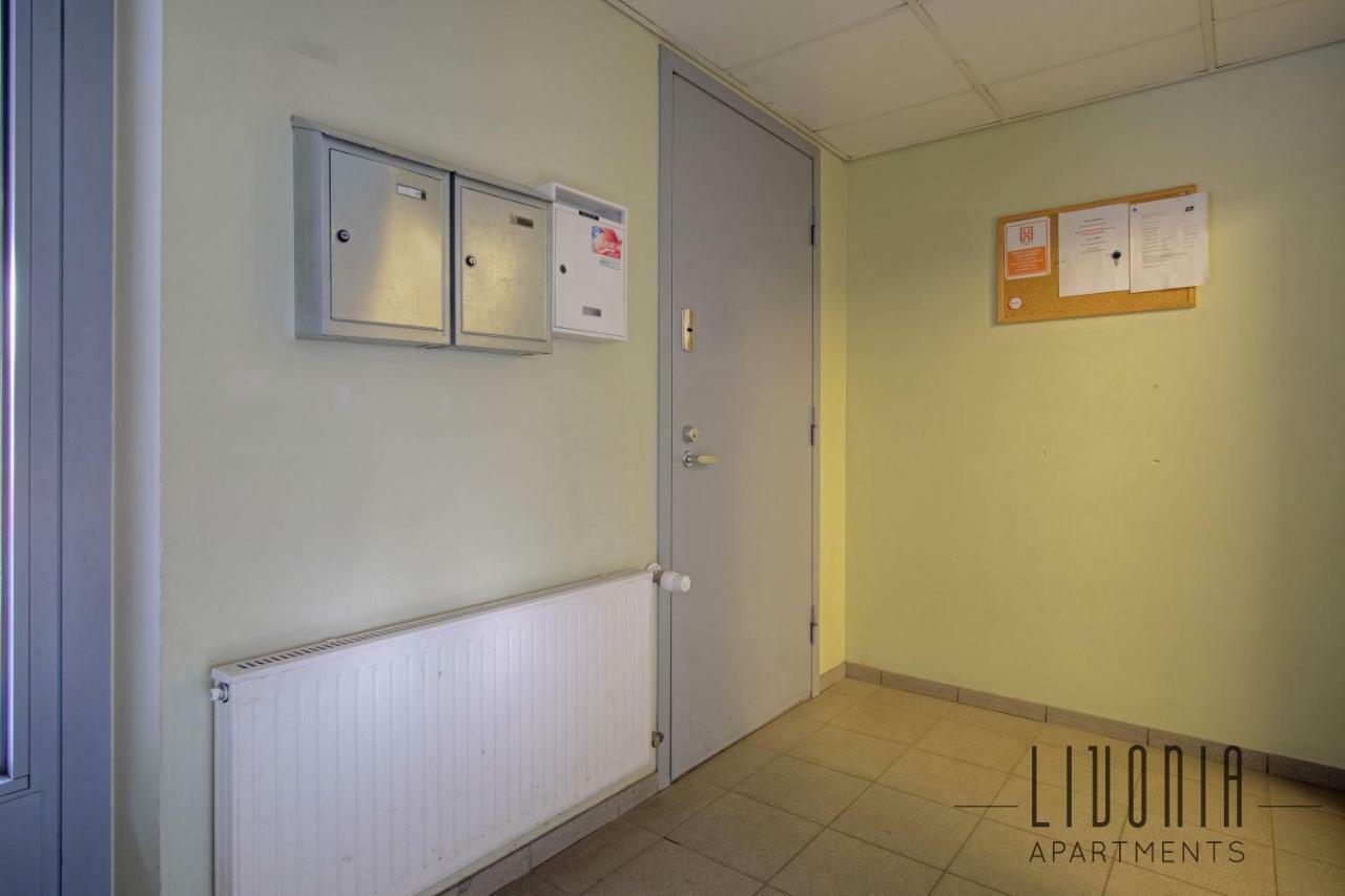 Sunny With Parking, Self-check-in & Wi-fi Leilighet