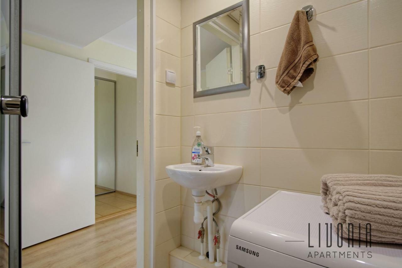 Sunny Studio With Parking, Self-check-in & Wi-fi Tallinn